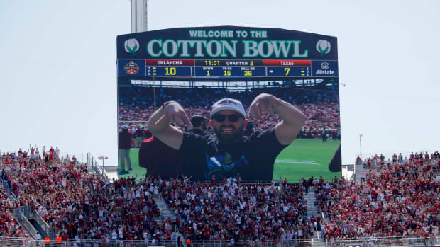 Horns Down